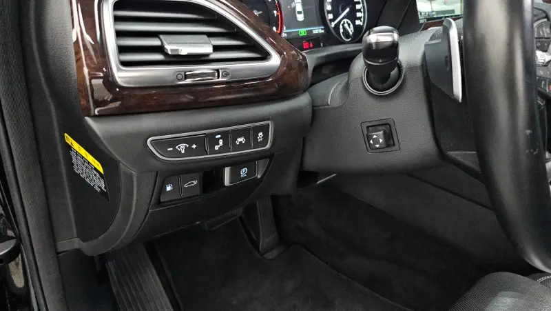 Genesis EQ900