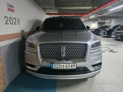 Lincoln Navigator