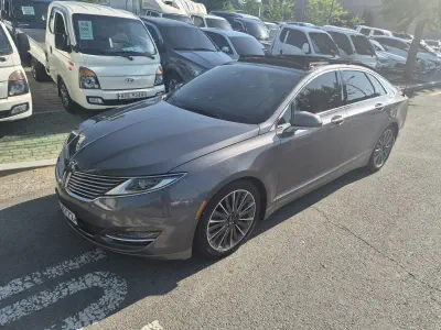 Lincoln Mkz