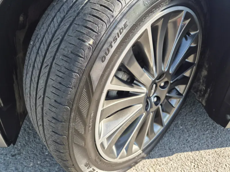 Lincoln Mkz