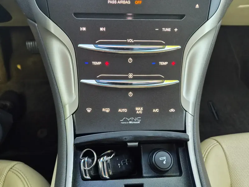 Lincoln Mkz