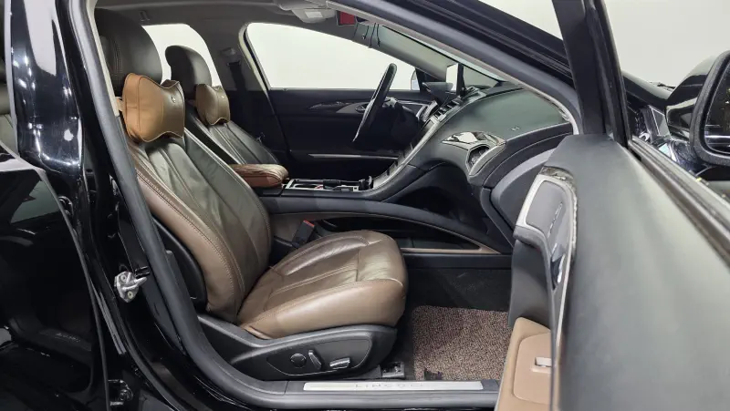 Lincoln Mkz