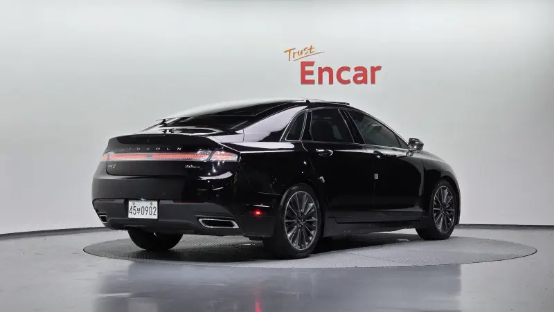 Lincoln Mkz