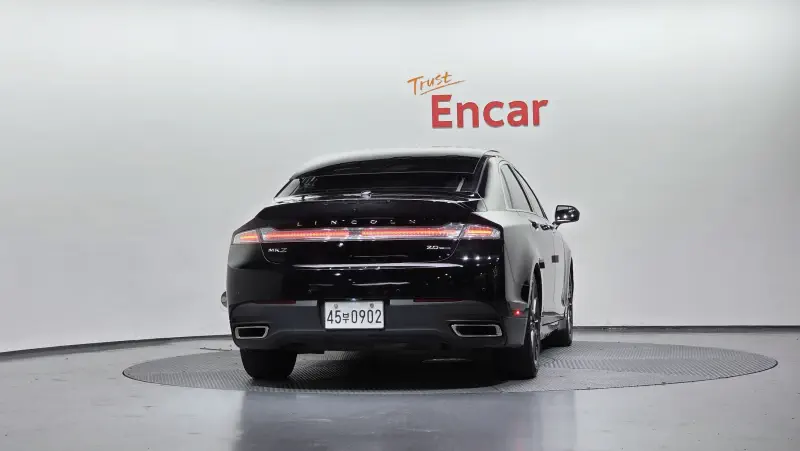 Lincoln Mkz