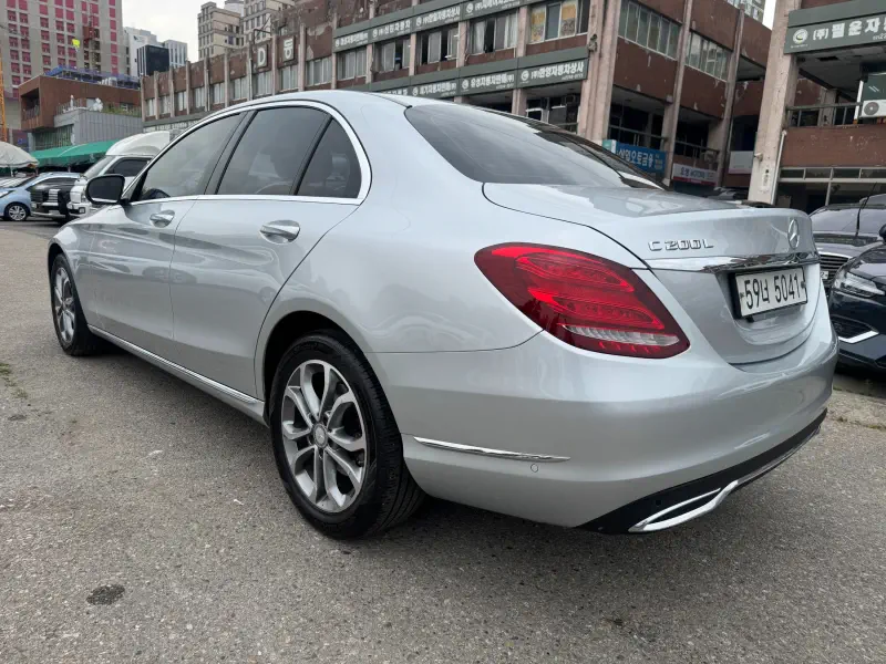 Mercedes-Benz C-Class