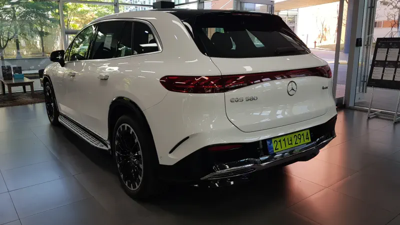 Mercedes-Benz EQS SUV