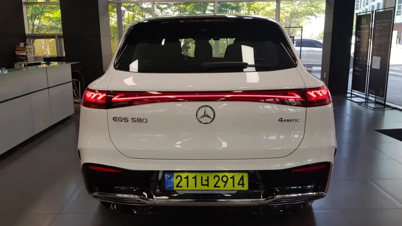 Mercedes-Benz EQS SUV