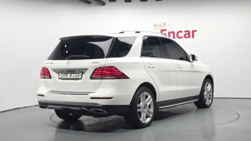 Mercedes-Benz GLE-Class