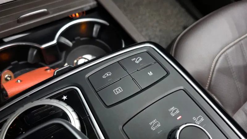 Mercedes-Benz GLE-Class