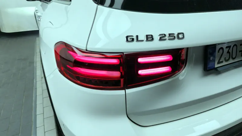 Mercedes-Benz GLB-Class