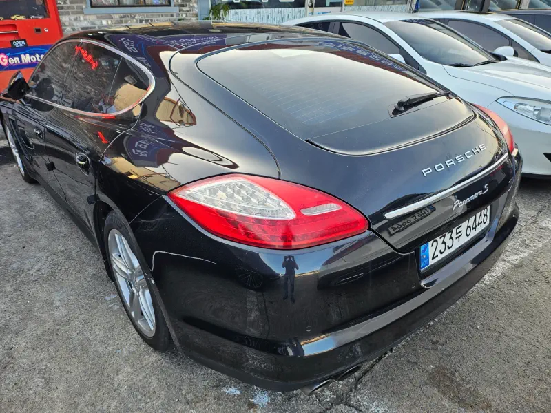 Porsche Panamera
