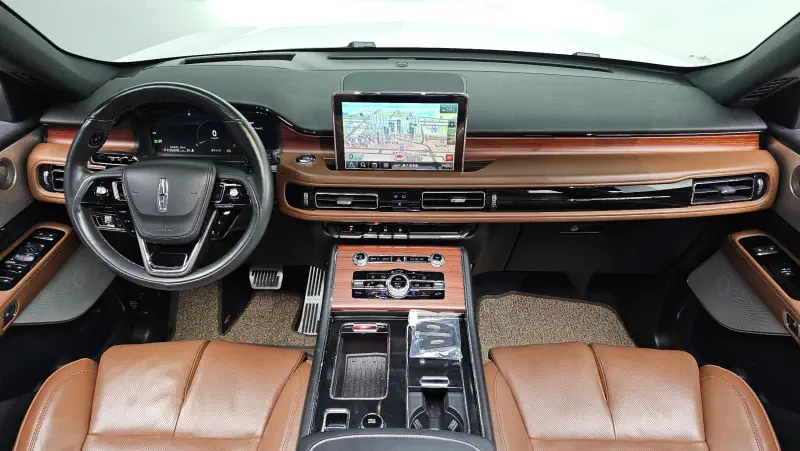 Lincoln Aviator