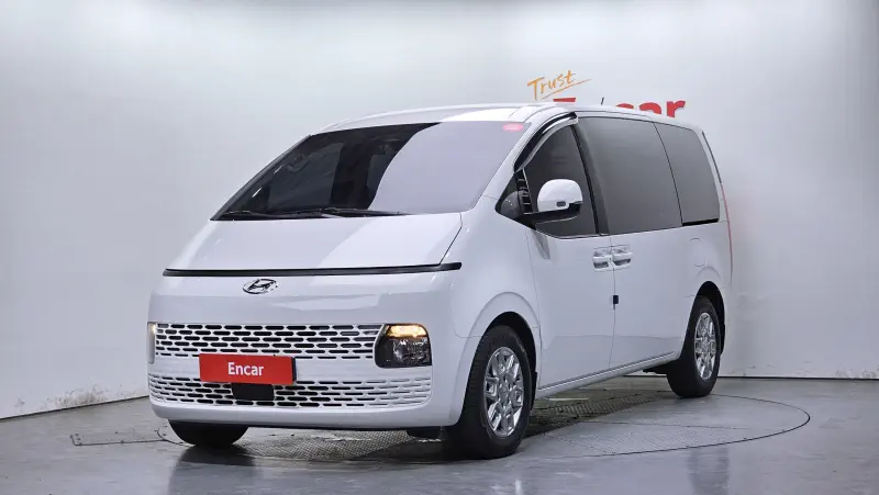 Hyundai Staria