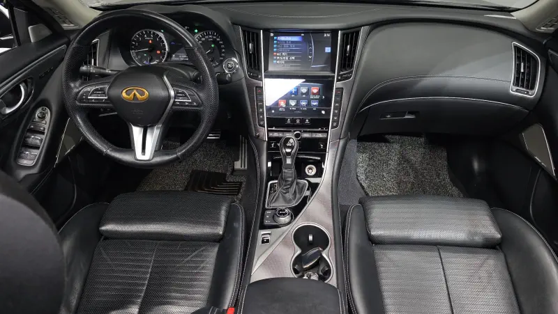 Infiniti Q50