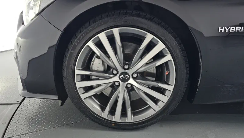 Infiniti Q50