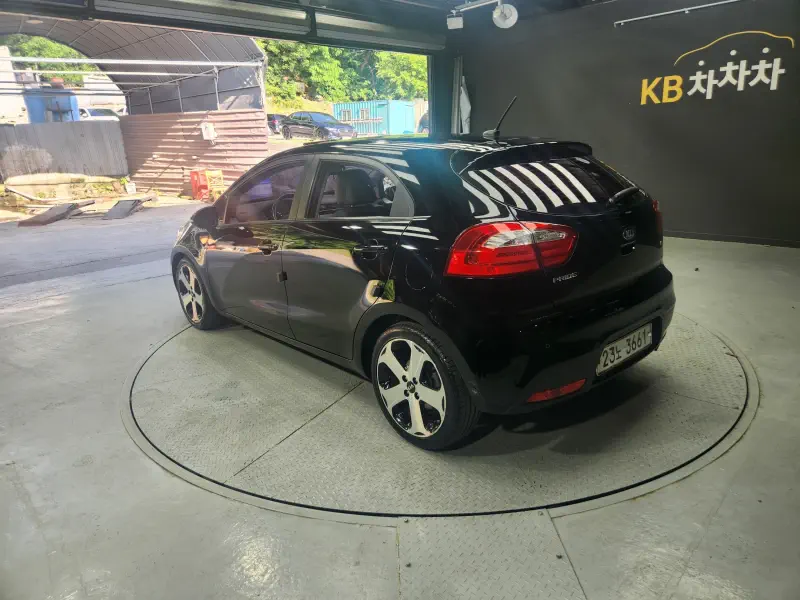 Kia pride