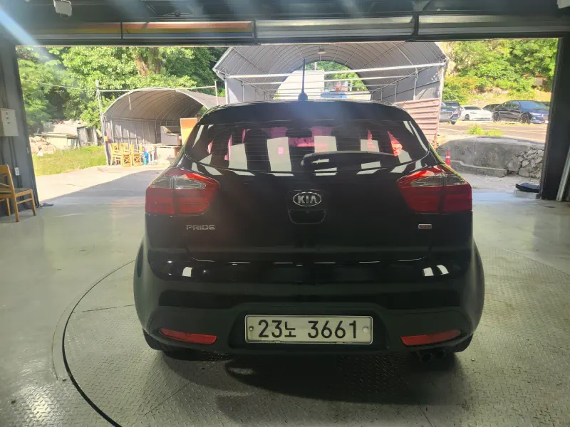 Kia pride