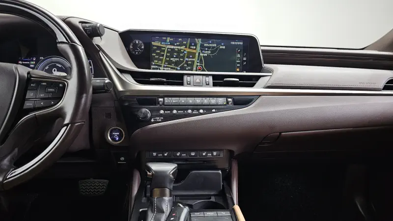 Lexus ES300h