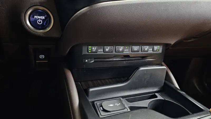 Lexus ES300h