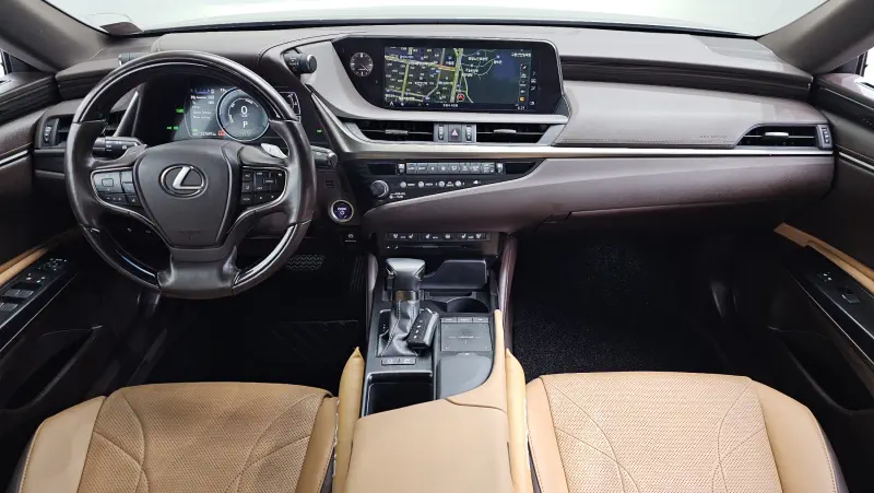 Lexus ES300h