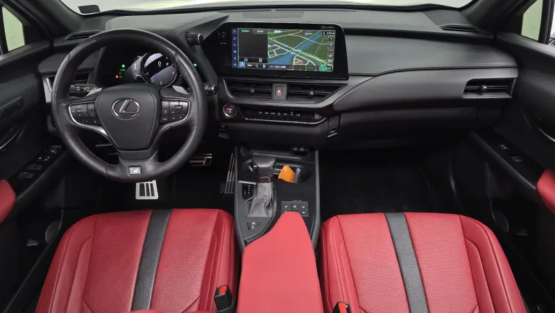 Lexus UX