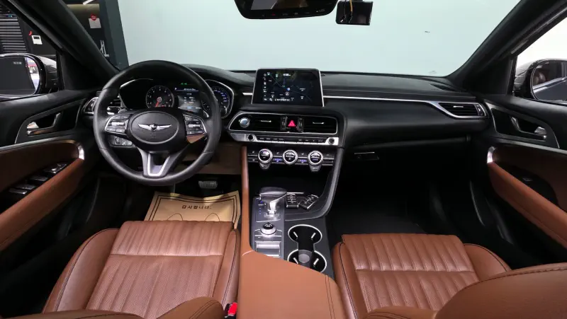 Genesis G70