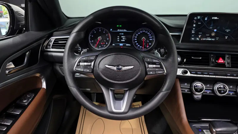 Genesis G70
