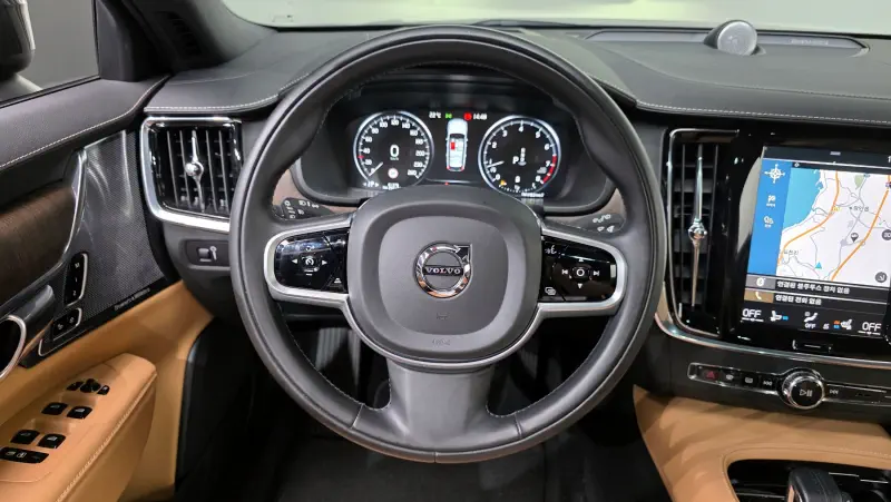 Volvo V90