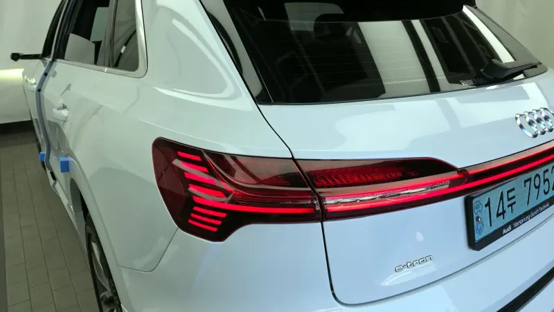 Audi e-tron