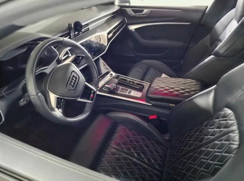 Audi S7