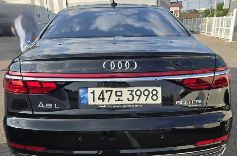 Audi A8