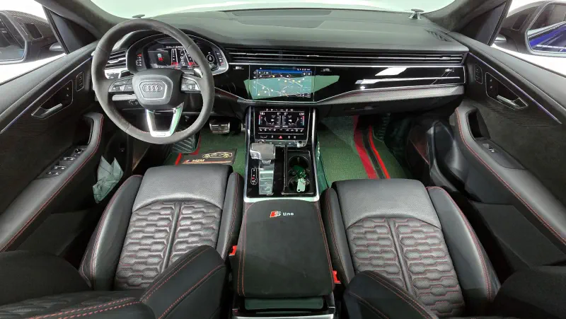 Audi RS Q8