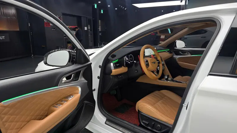 Genesis G70