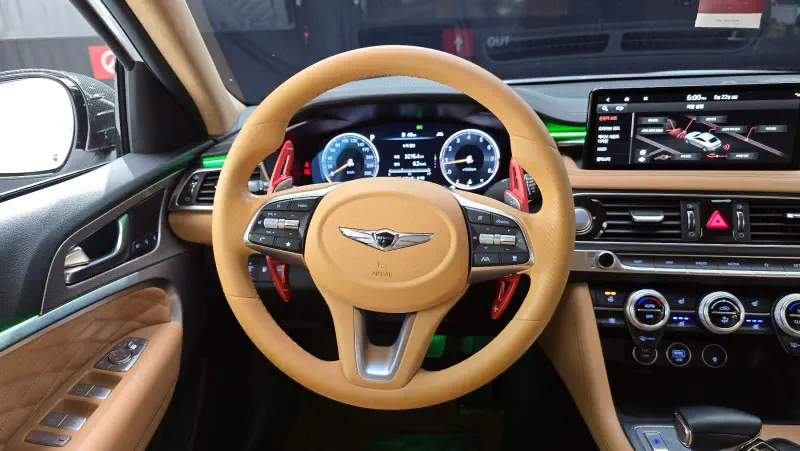 Genesis G70