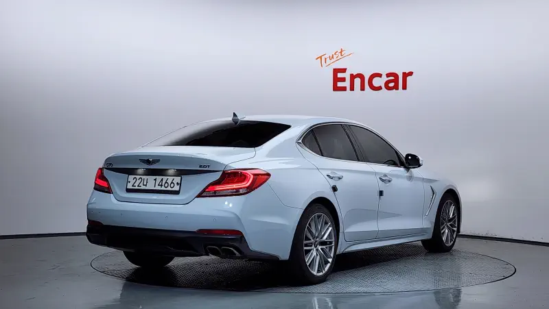 Genesis G70