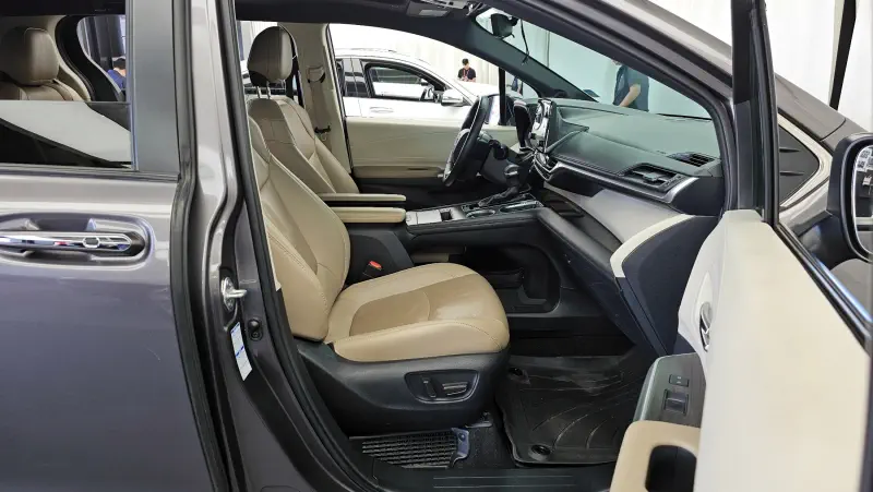 Toyota Sienna