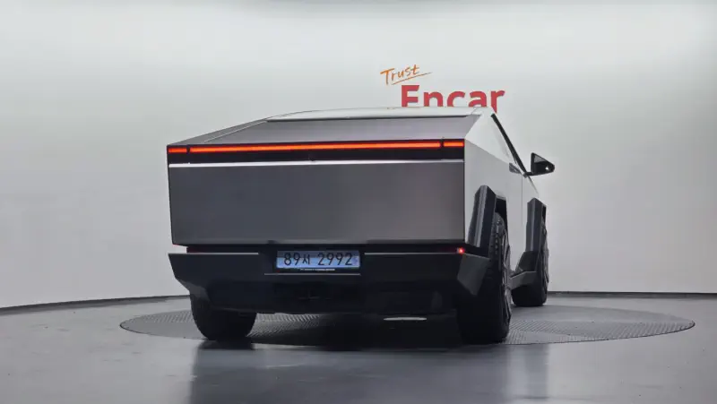 Tesla Cybertruck
