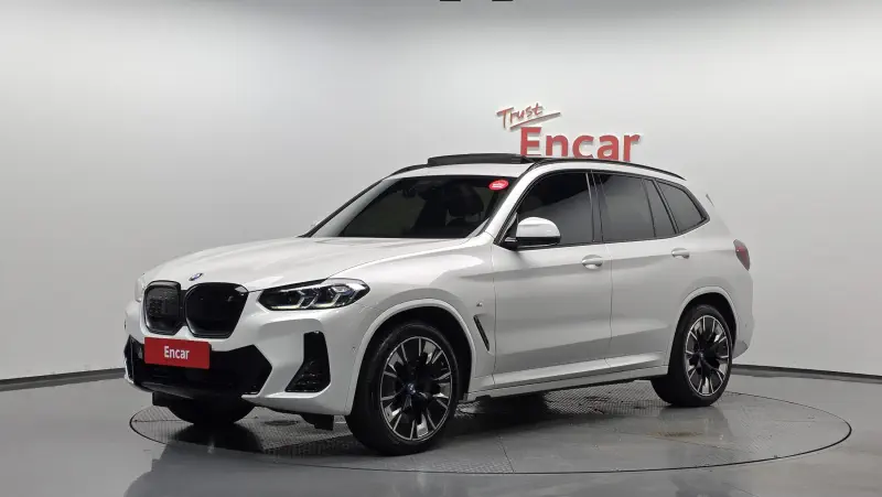 BMW iX3