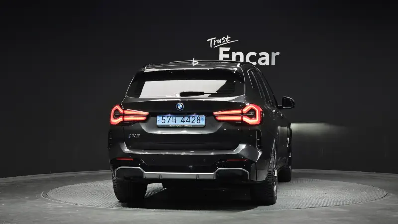 BMW iX3
