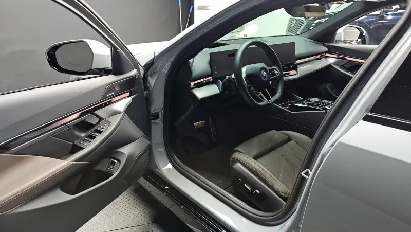 BMW i5