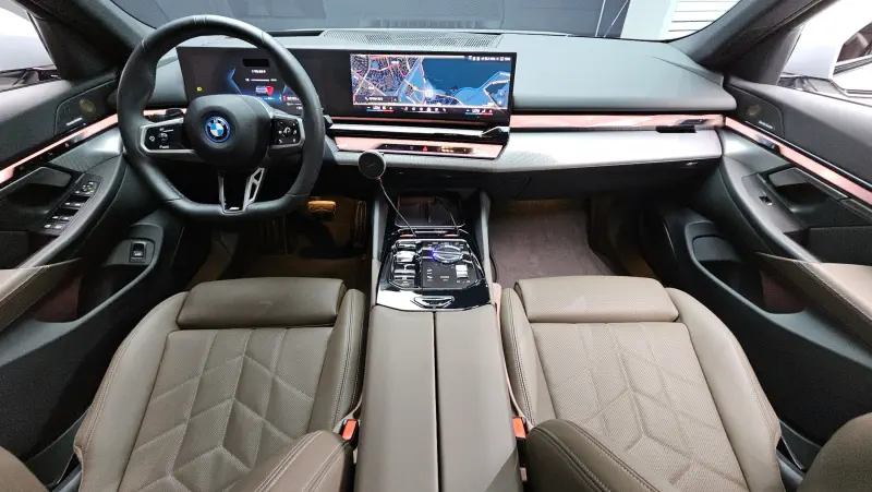 BMW i5