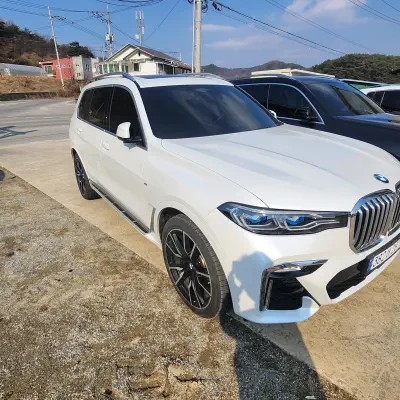 BMW X7