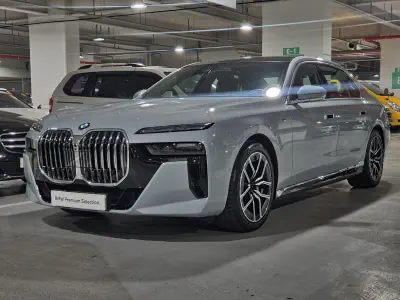 BMW 7-Series