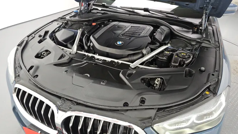 BMW 8-Series