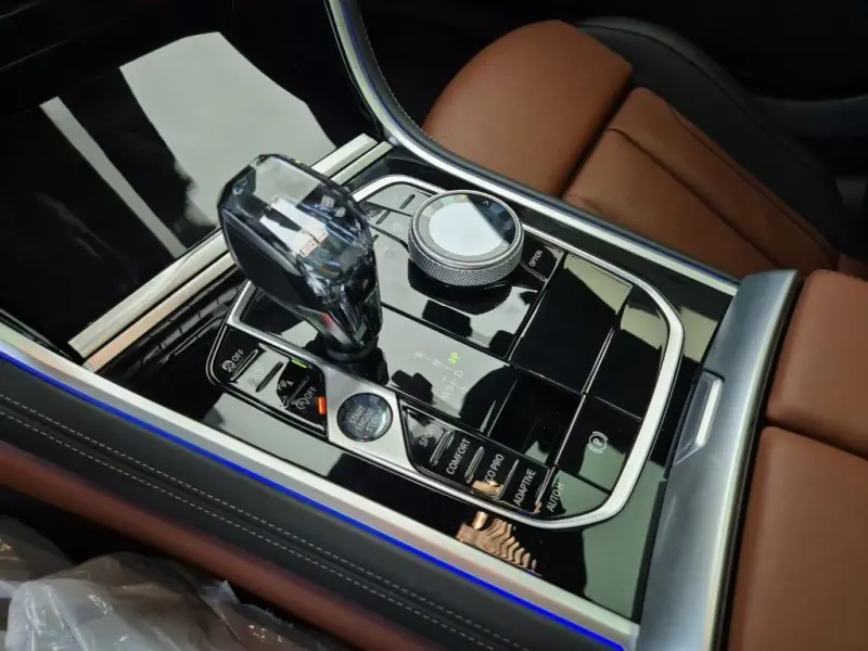 BMW 8-Series