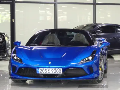 Ferrari F8