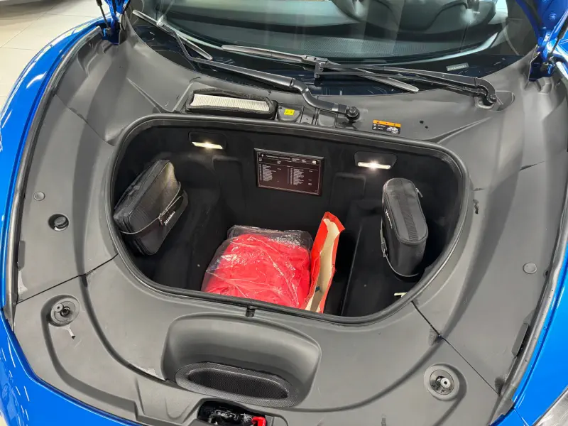 Ferrari F8