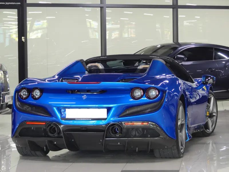Ferrari F8