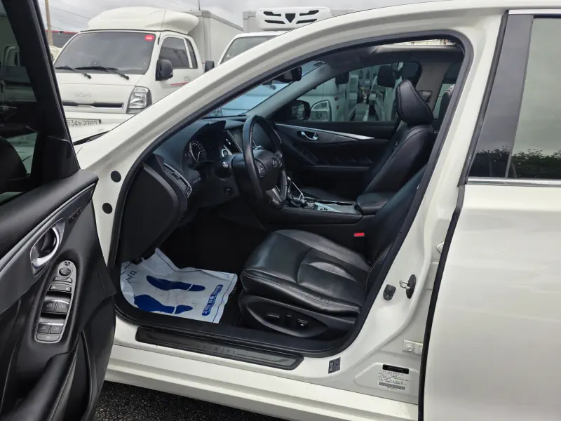Infiniti Q50