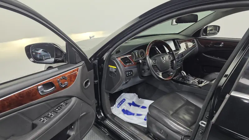 Hyundai Equus